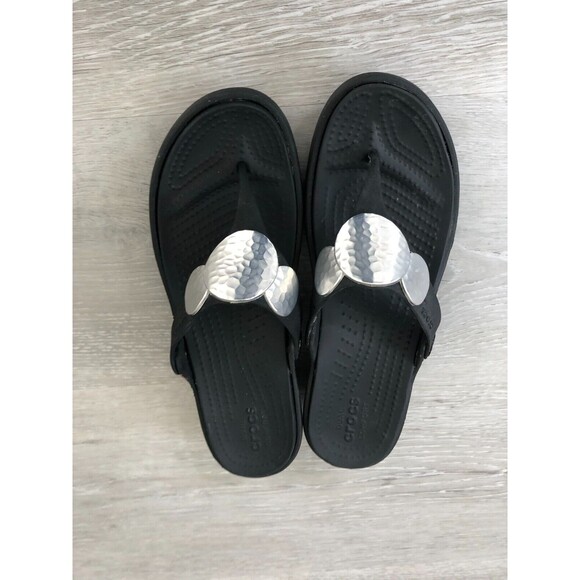 Crocs Sanrah Hammered Circle Women's US 7 Black Rubber Slip-On Flip Flop Sandal - Picture 6 of 6